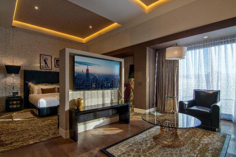 K Tower Boutique Hotel By Lucerna Tijuana Rum bild