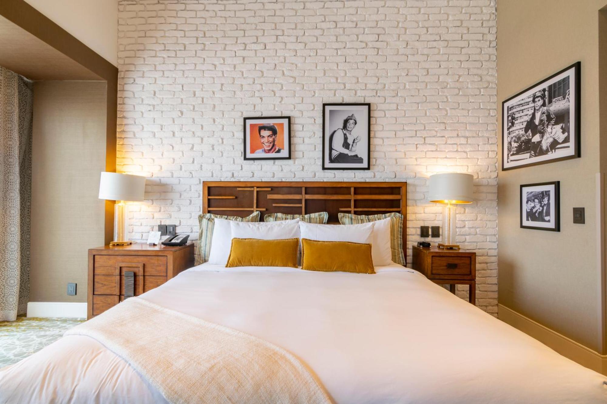 K Tower Boutique Hotel By Lucerna Tijuana Exteriör bild